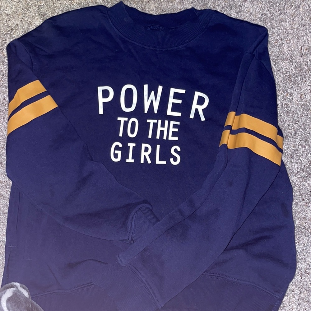 navy crewneck with gold stripes